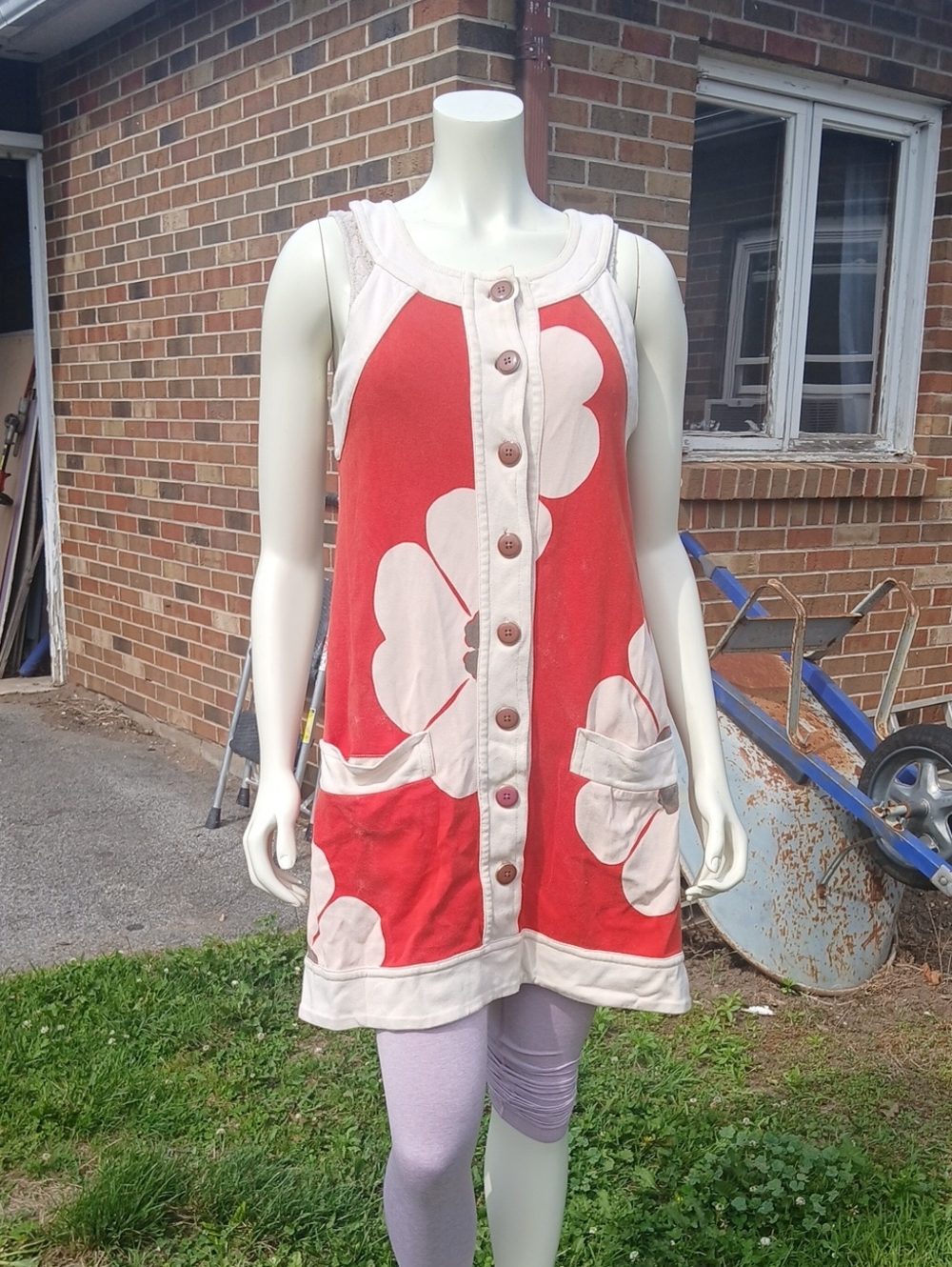 Marc By Marc Jacobs Sleeveless Floral Button-Front Tunic Top in Coral and Cream